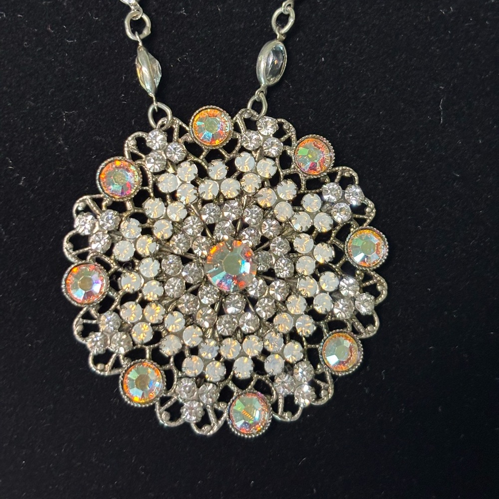 Sorrelli White Swarovski Crystal Silver Signed Pendant Necklace